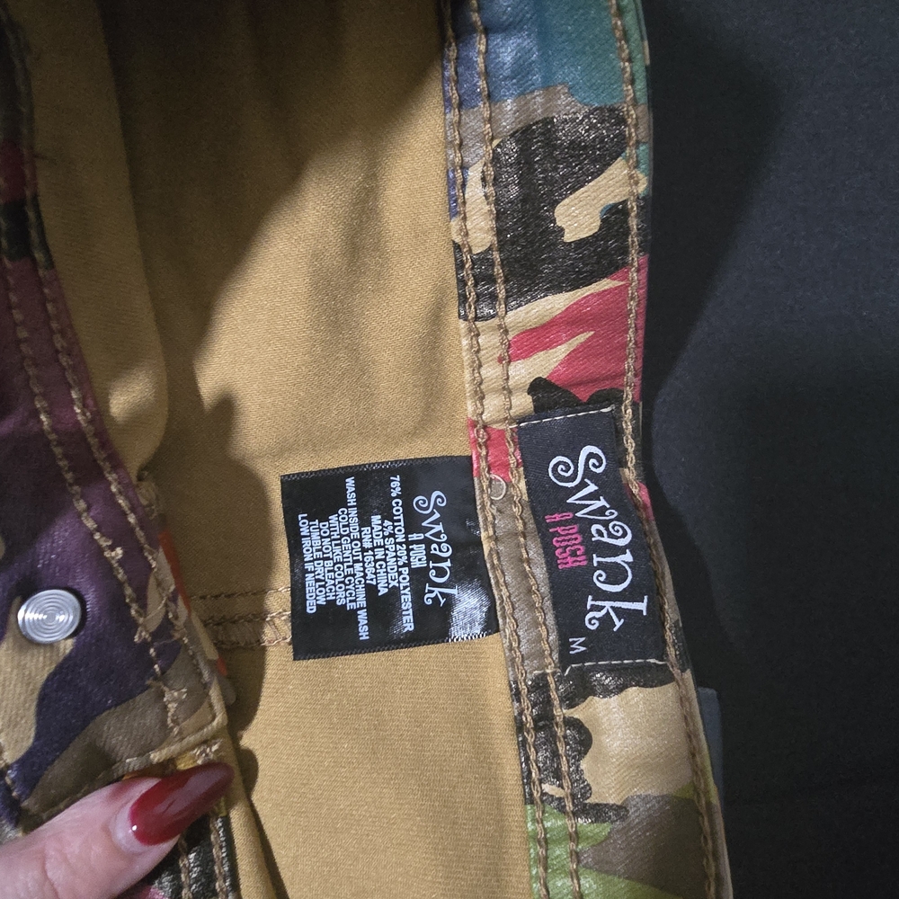 NWOT- Swank A Posh Women's Camouflage Pants - Picture 3 of 4